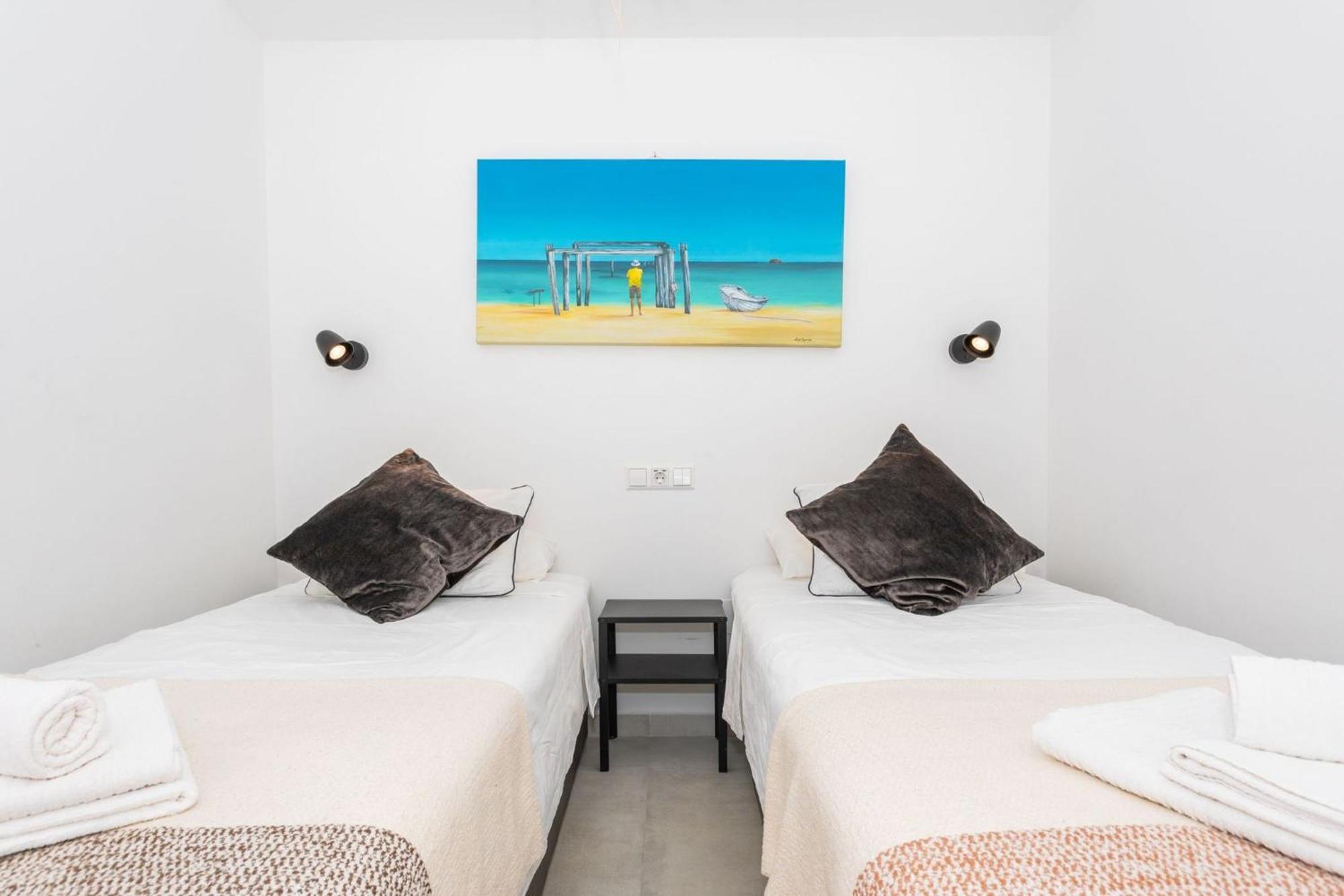 La Cala Beach Home - Beachfront Few Steps Away From Sandy Beach La Cala De Mijas Exterior photo