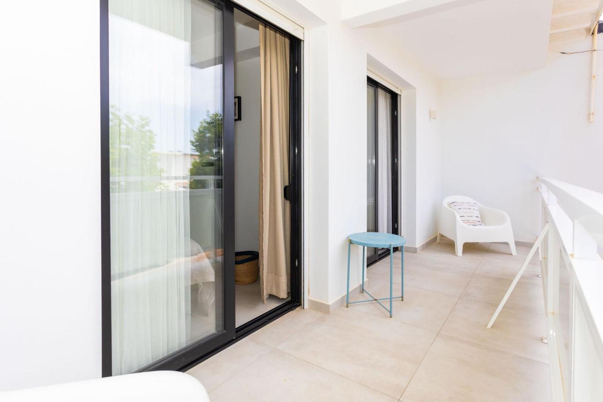 La Cala Beach Home - Beachfront Few Steps Away From Sandy Beach La Cala De Mijas Exterior photo
