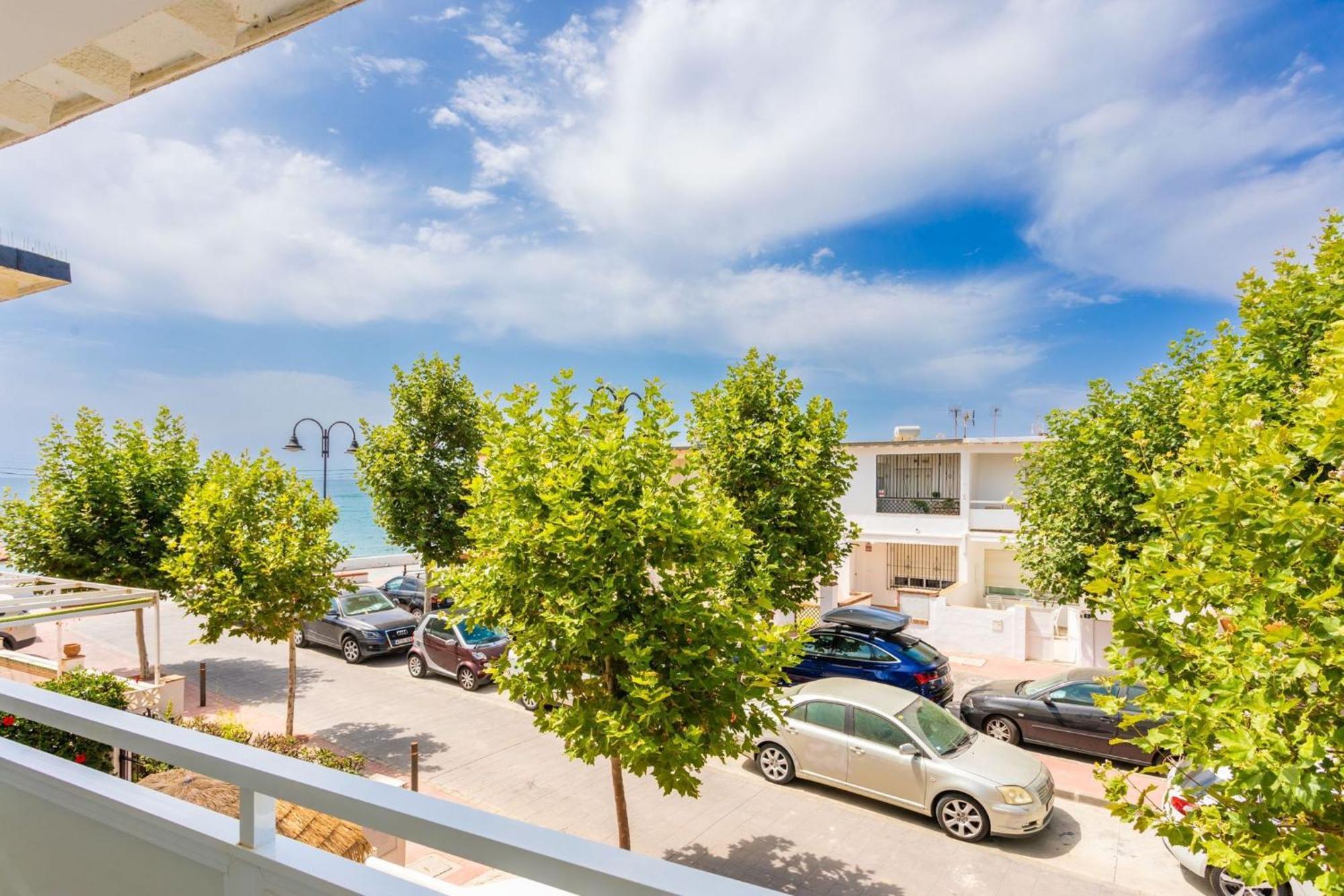 La Cala Beach Home - Beachfront Few Steps Away From Sandy Beach La Cala De Mijas Exterior photo